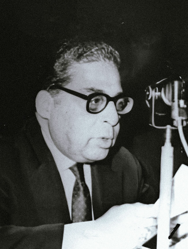 مفدي زكريا